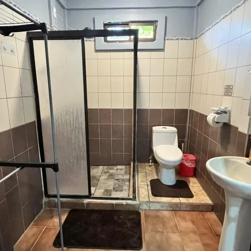 Casa 1 en Tropikós Uvita: baño